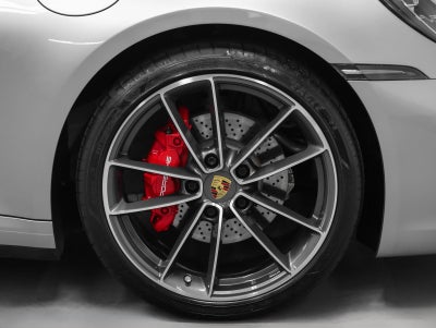 2020 Porsche 911 Carrera