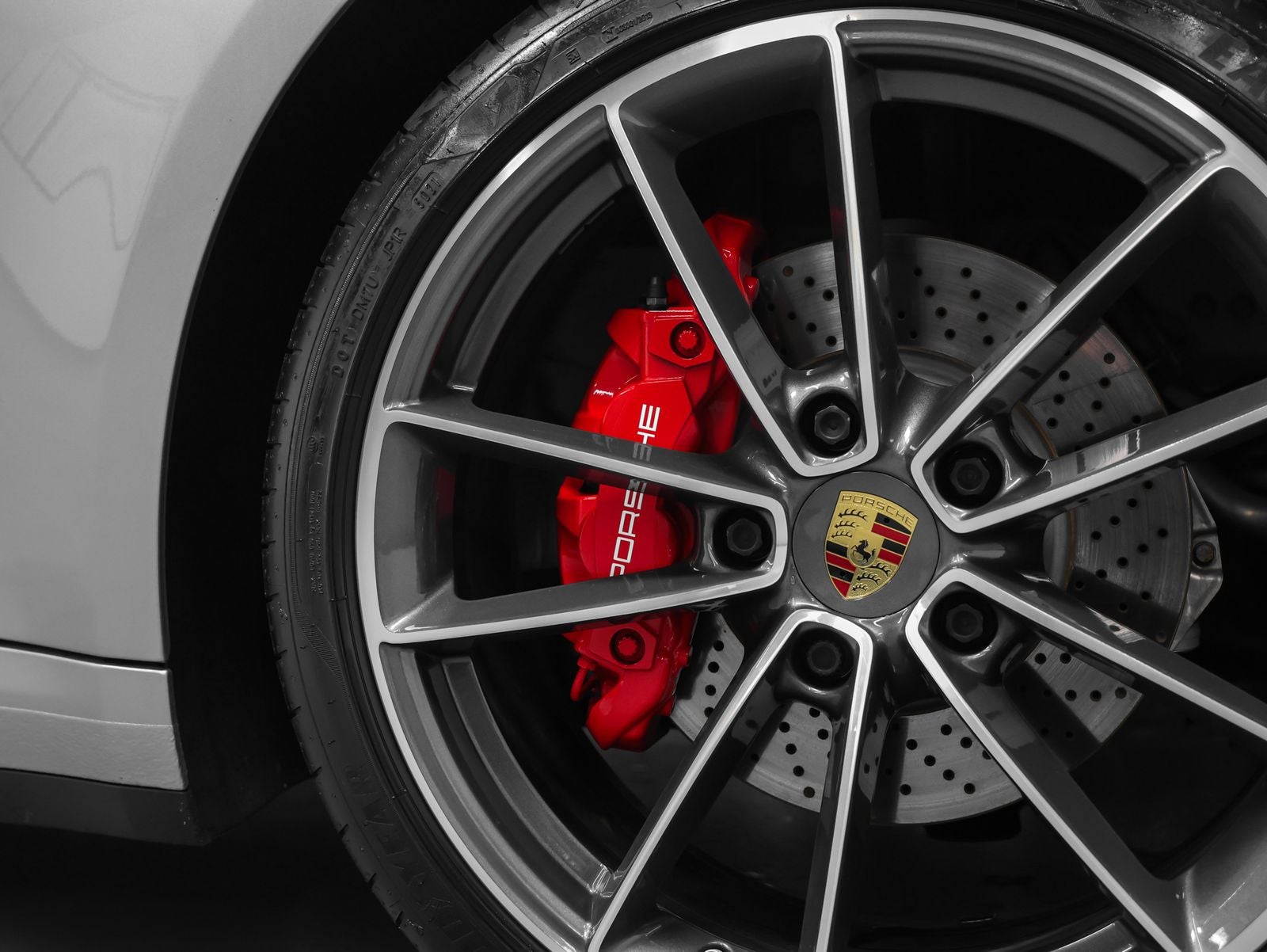 2020 Porsche 911 Carrera