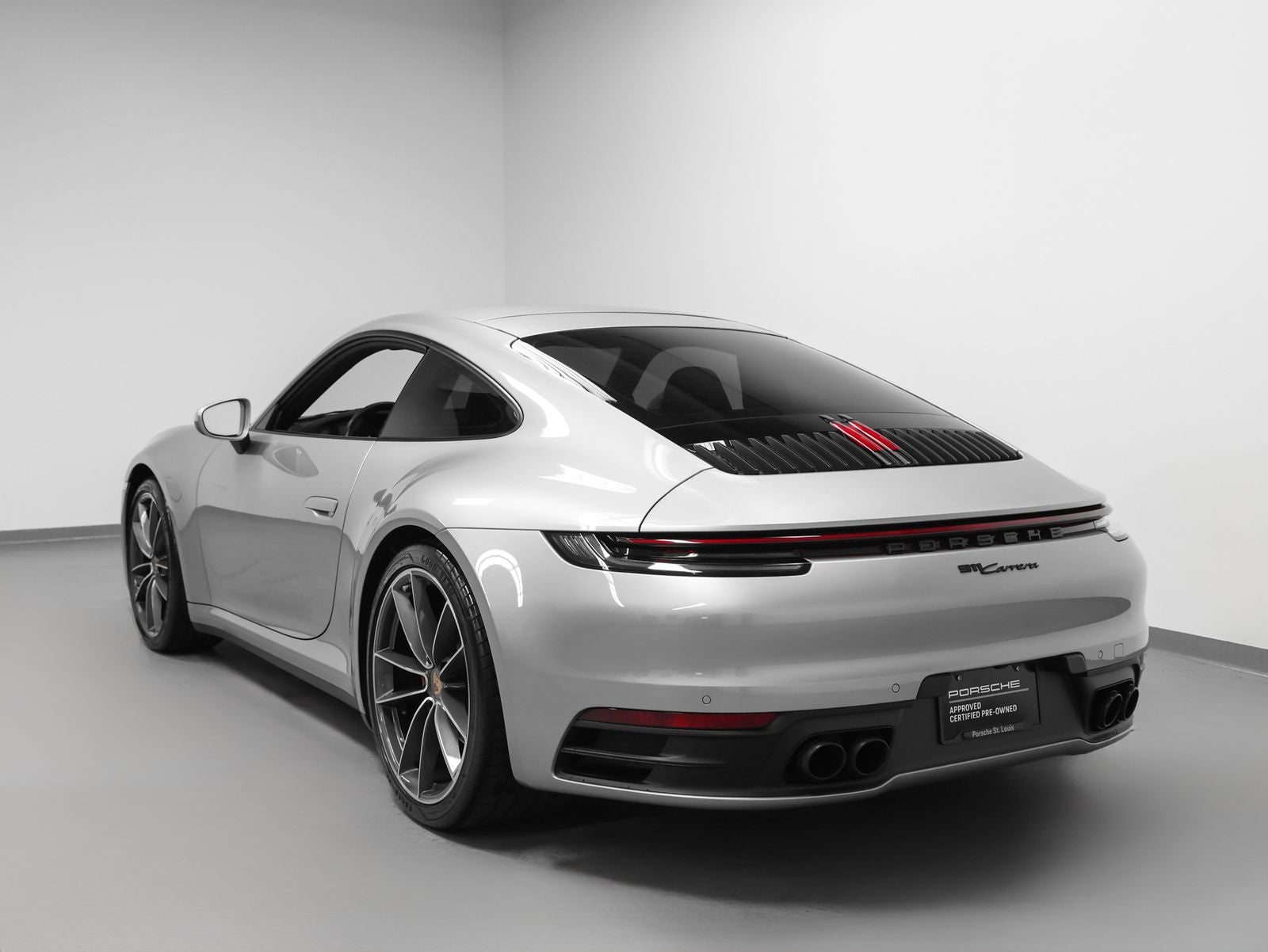 2020 Porsche 911 Carrera