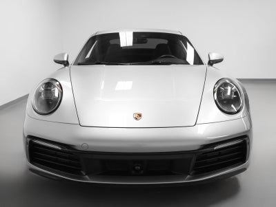 2020 Porsche 911 Carrera