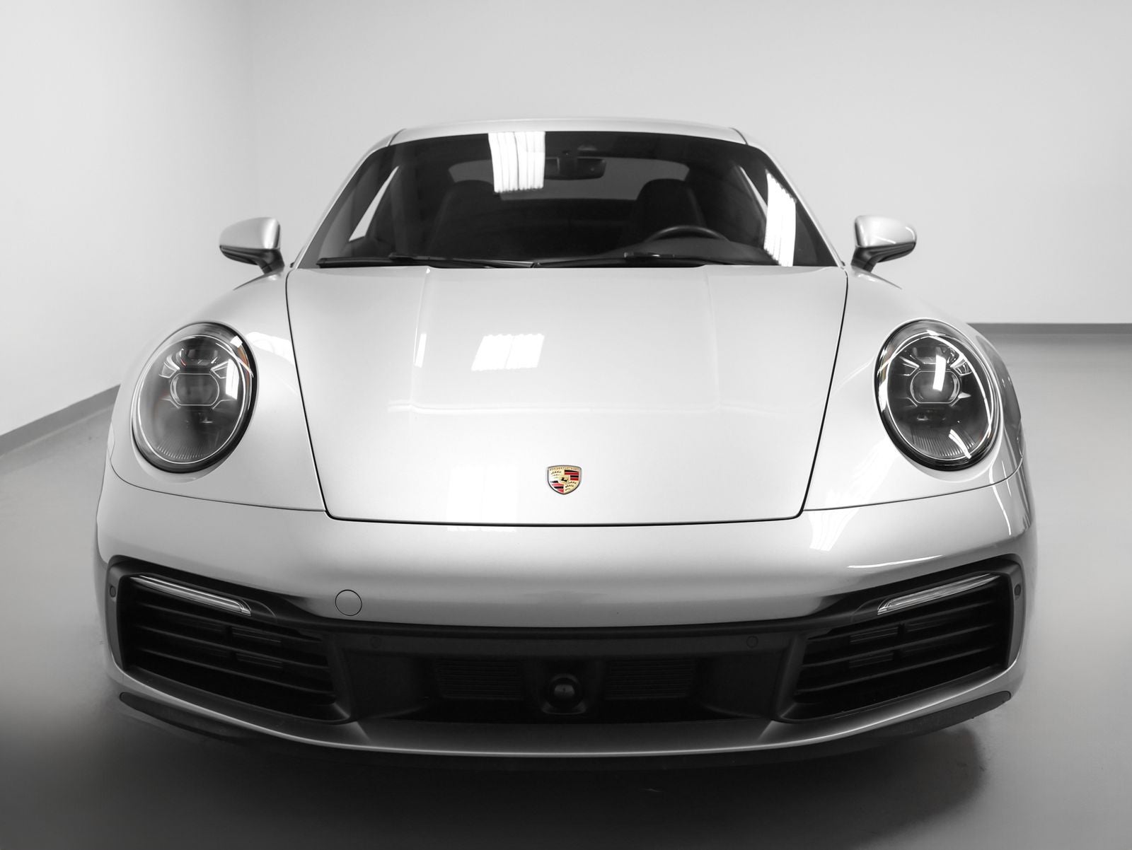 2020 Porsche 911 Carrera