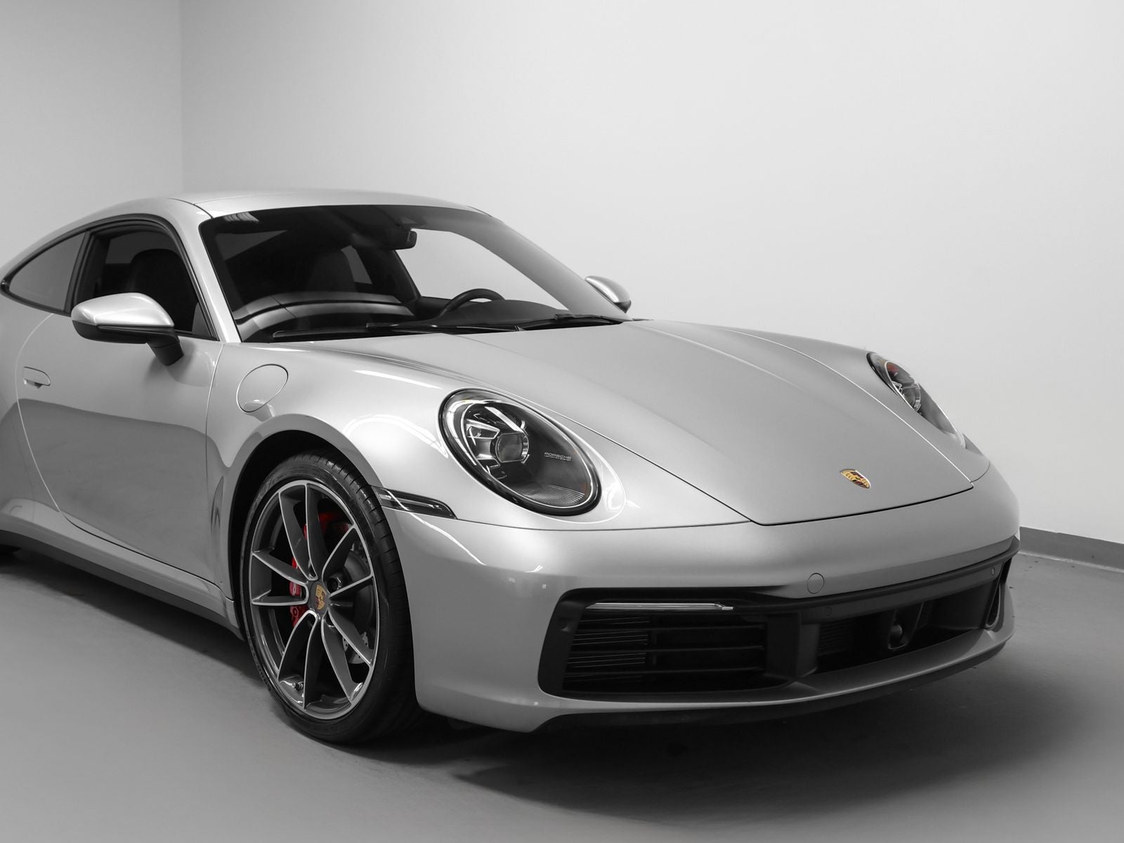 2020 Porsche 911 Carrera