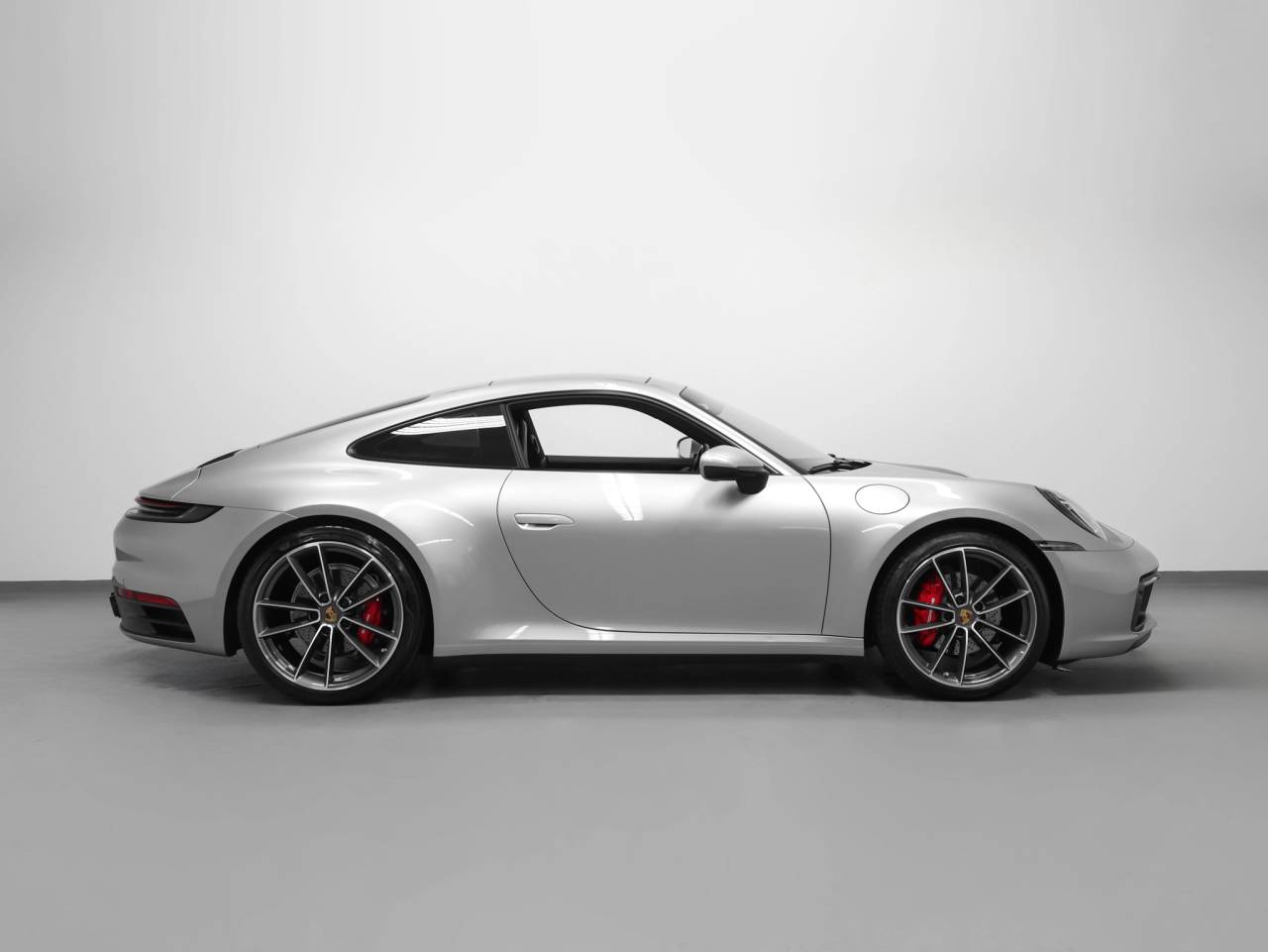 2020 Porsche 911 Carrera