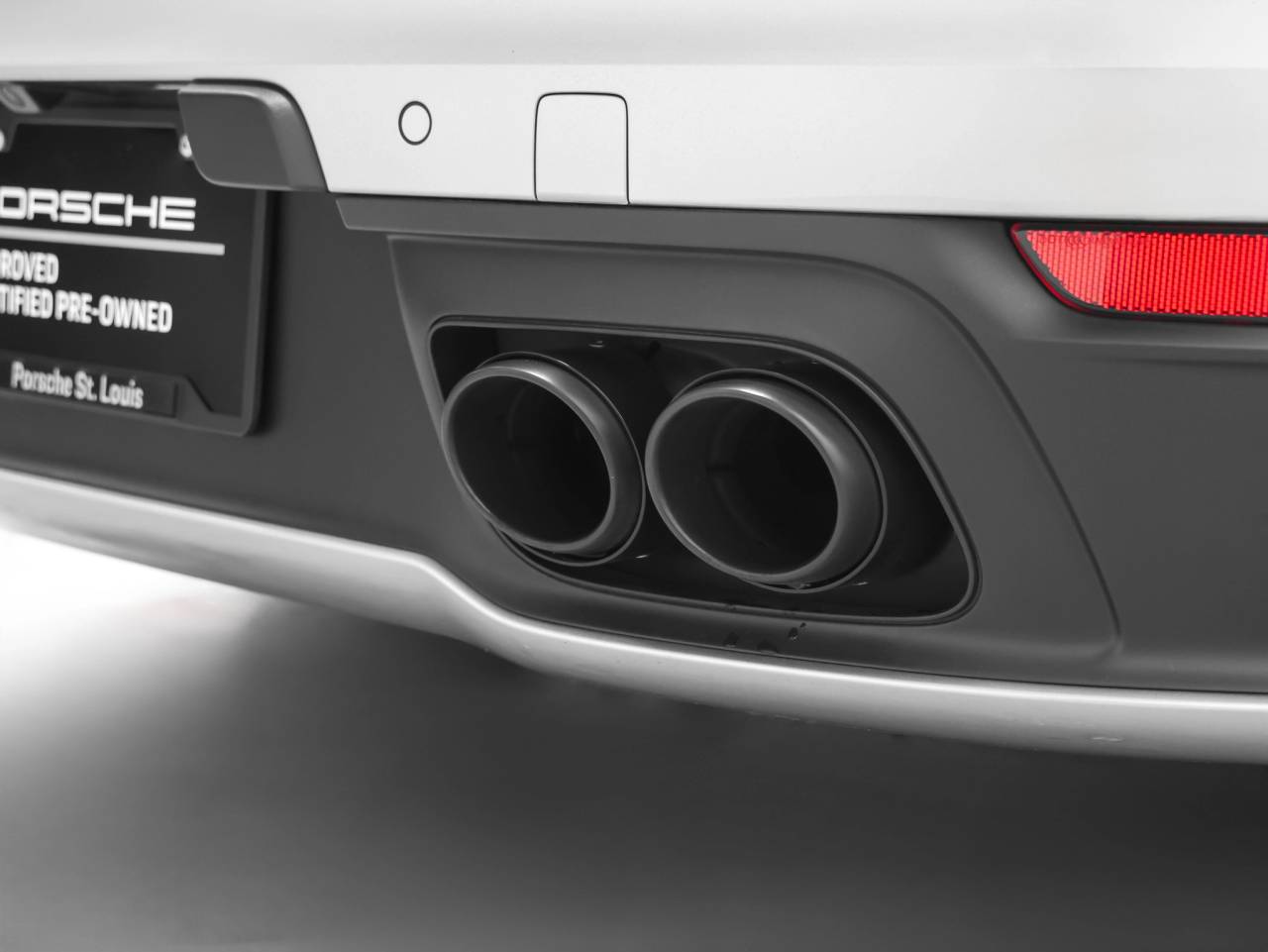 2020 Porsche 911 Carrera