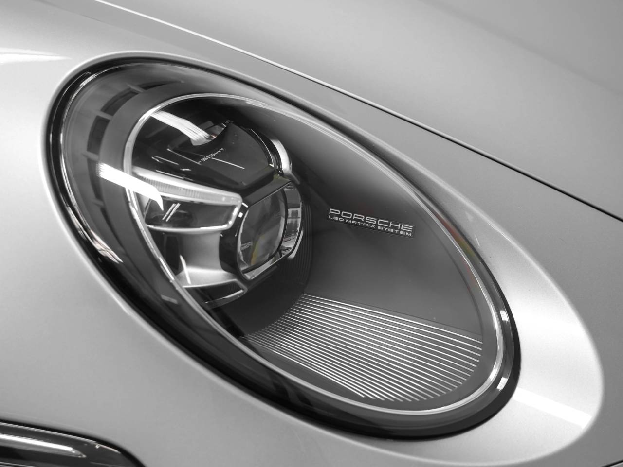 2020 Porsche 911 Carrera