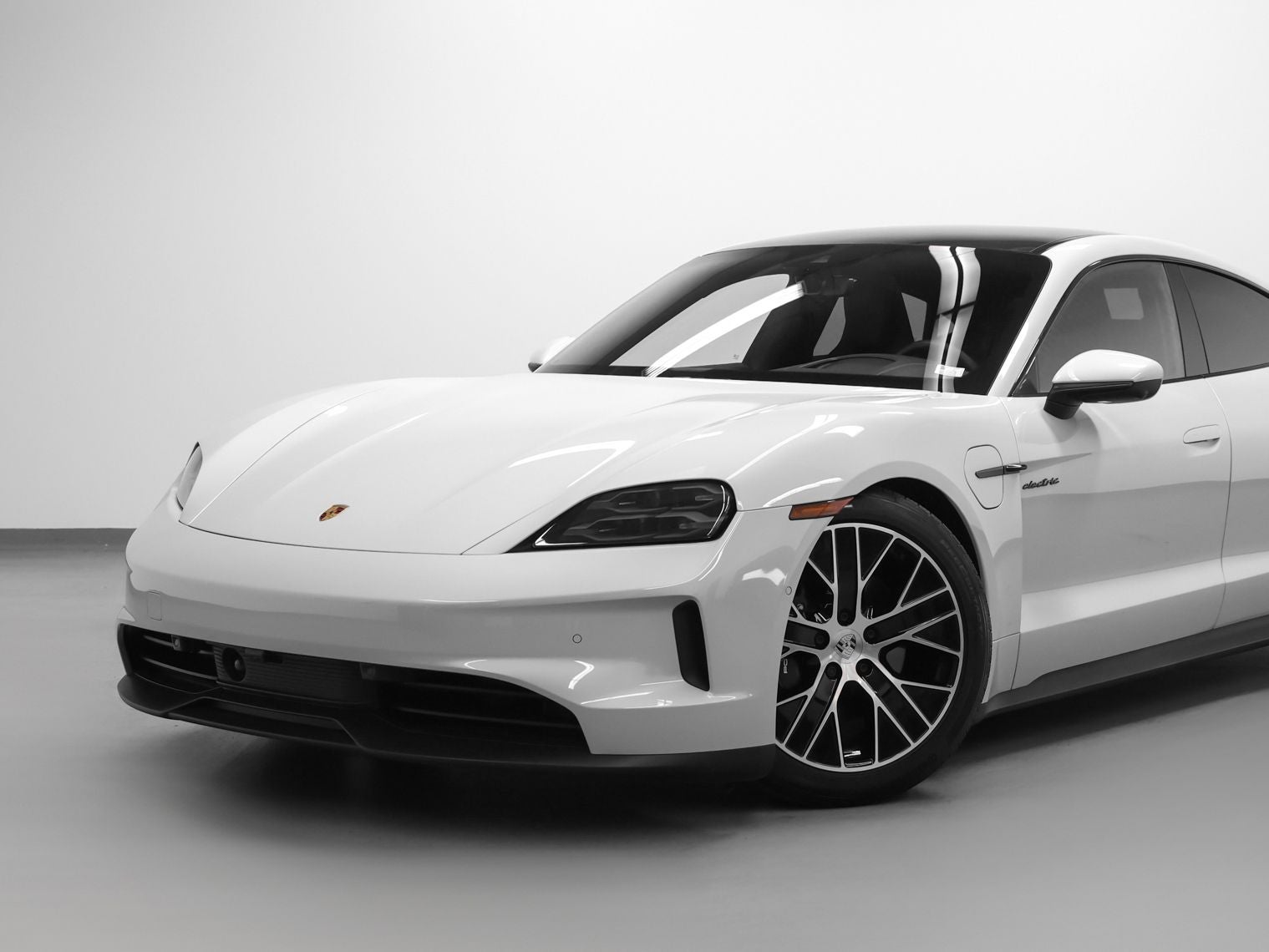 2025 Porsche Taycan Taycan 4