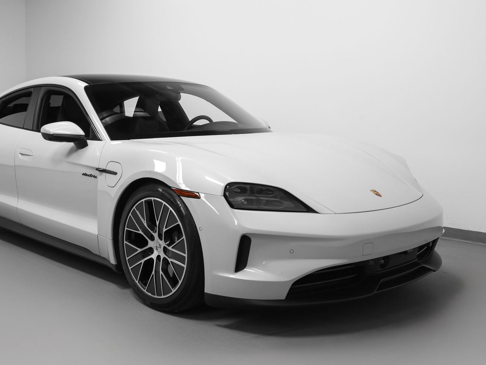 2025 Porsche Taycan Taycan 4