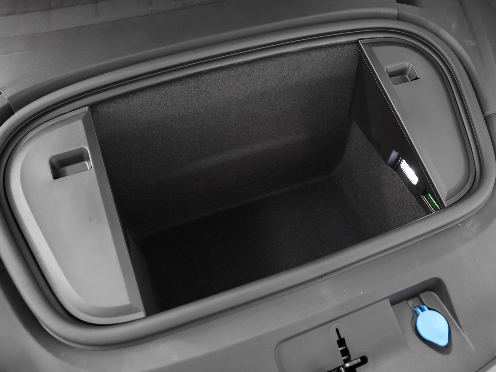 2025 Porsche Taycan Taycan 4