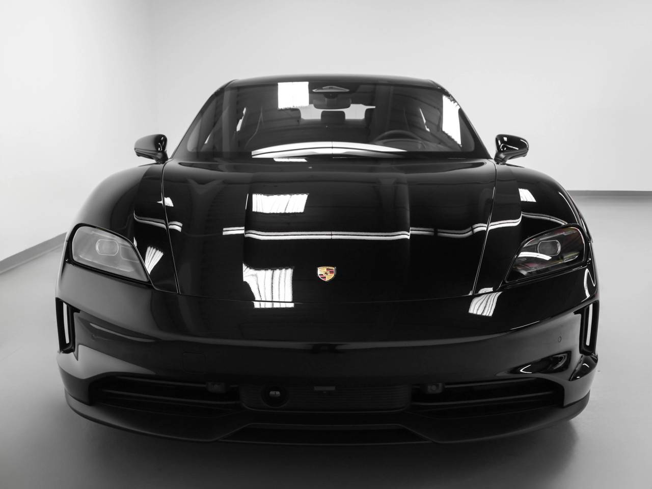 2026 Porsche Taycan 4