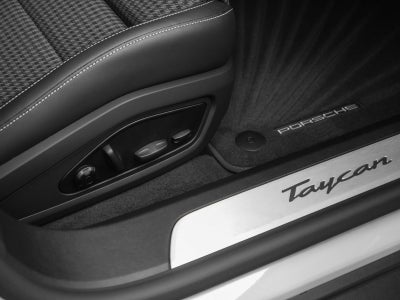 2025 Porsche Taycan Taycan