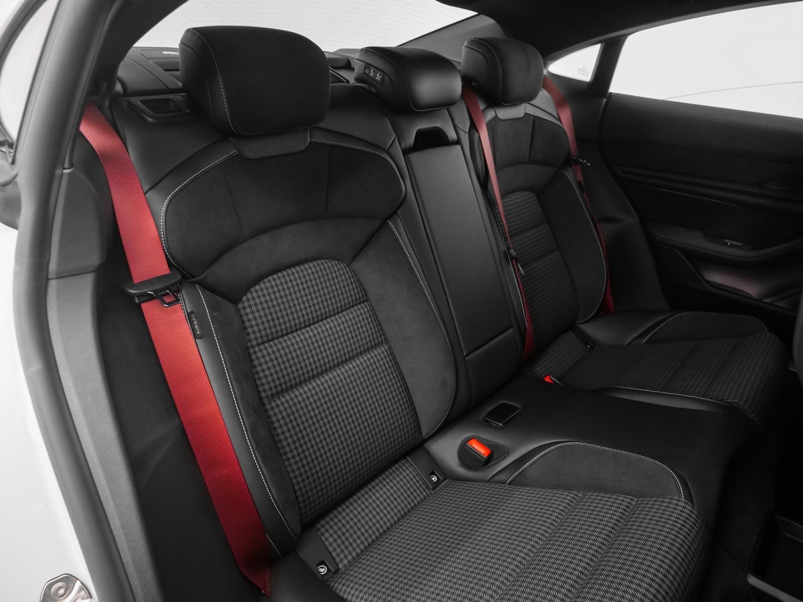 2025 Porsche Taycan Taycan