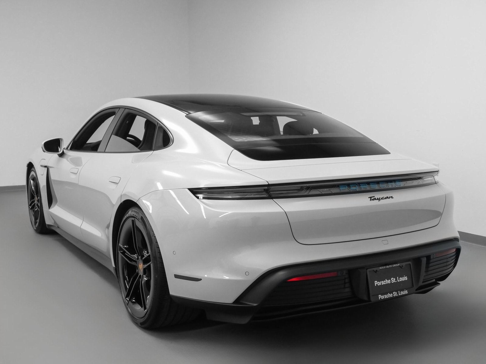 2025 Porsche Taycan Taycan
