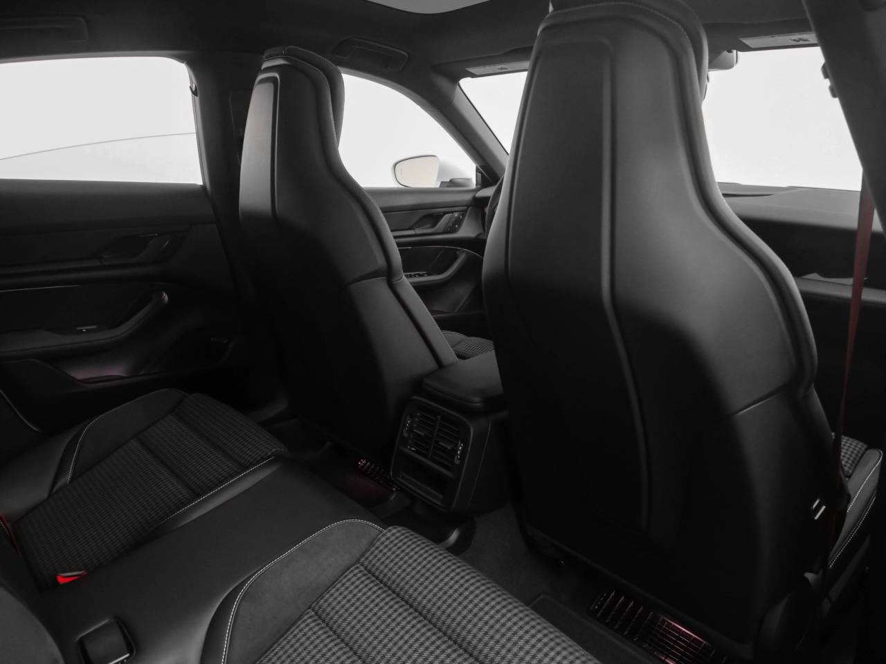 2025 Porsche Taycan Taycan