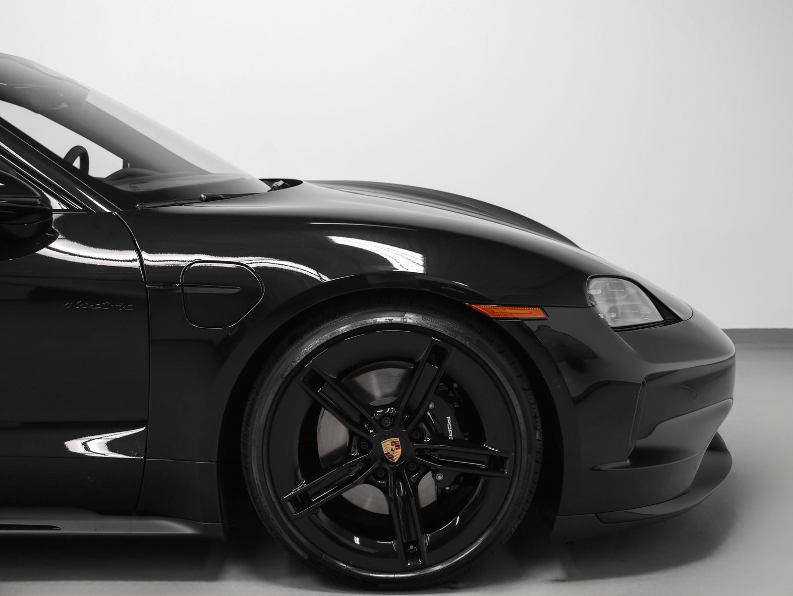 2026 Porsche Taycan Taycan 4 Black Edition