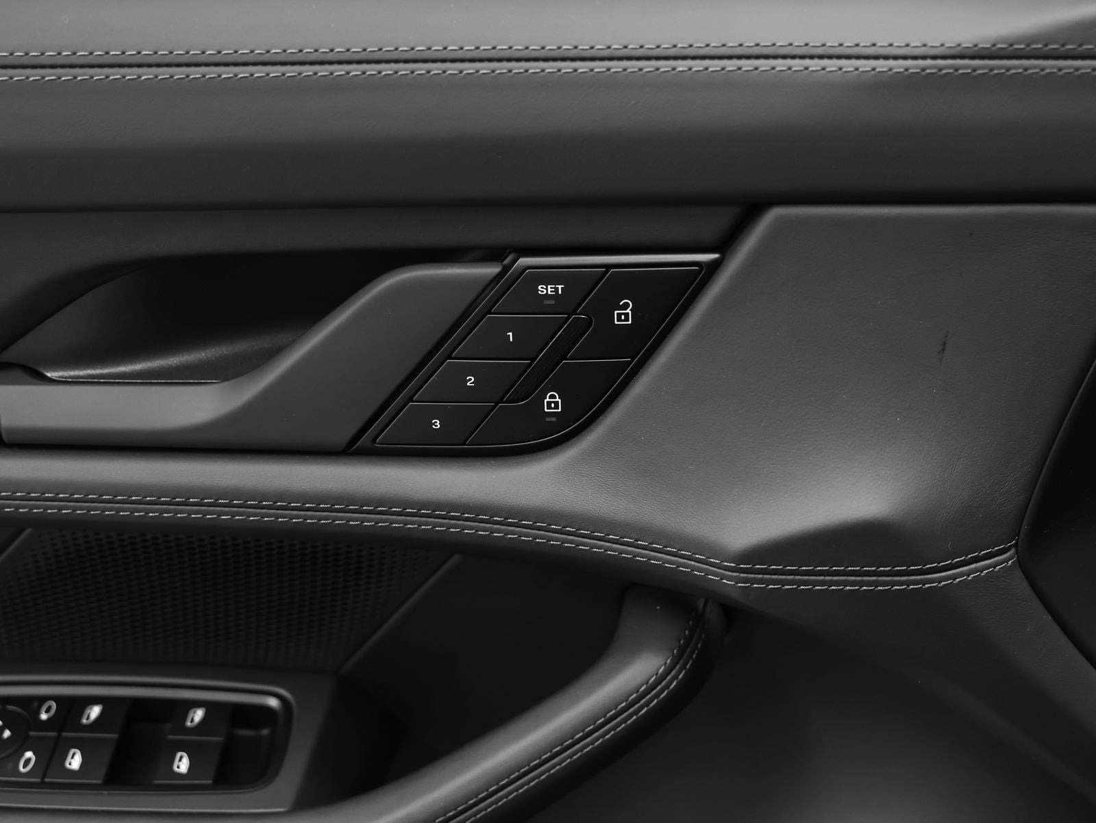 2026 Porsche Taycan Taycan 4 Black Edition