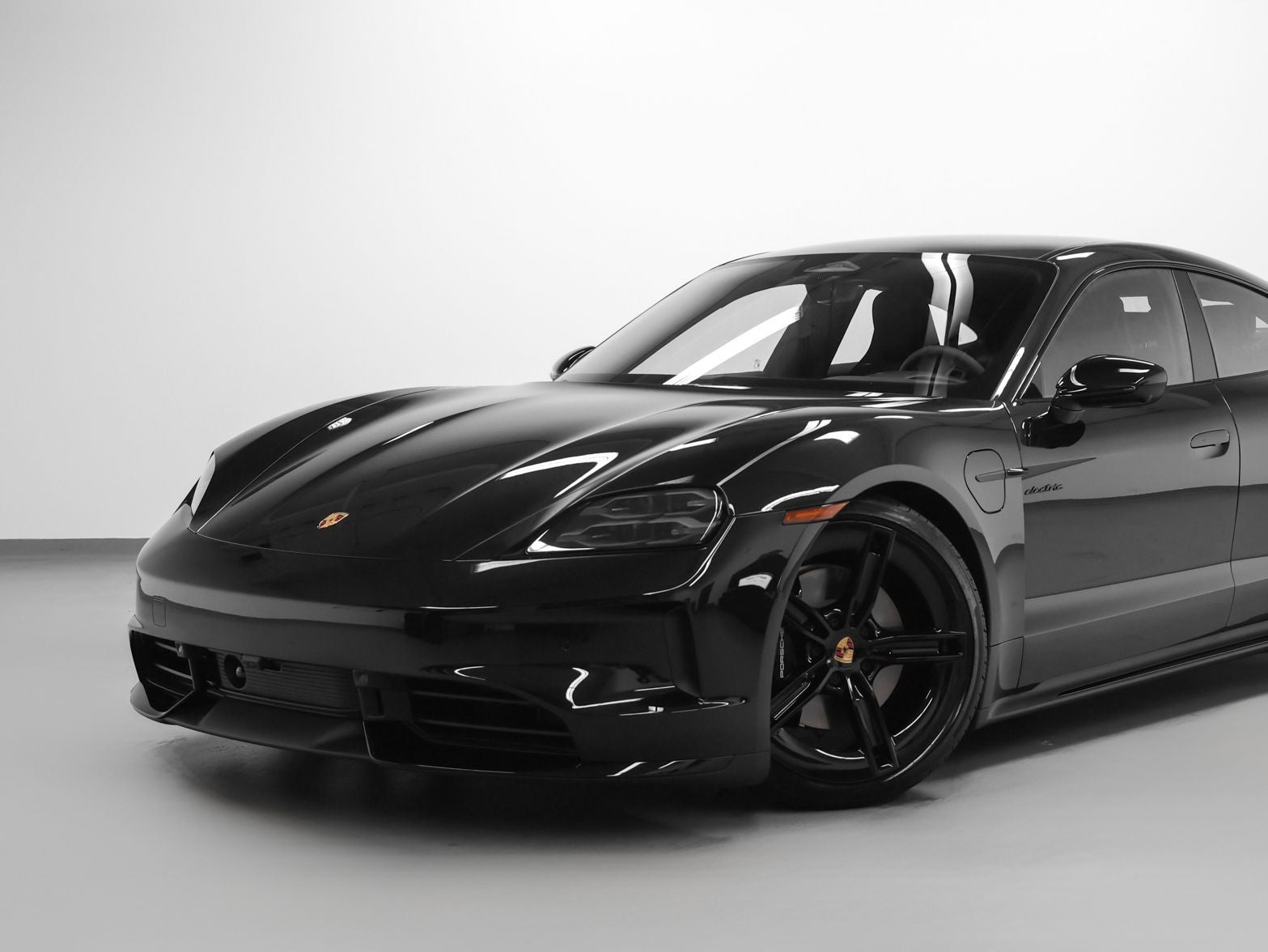 2026 Porsche Taycan Taycan 4 Black Edition