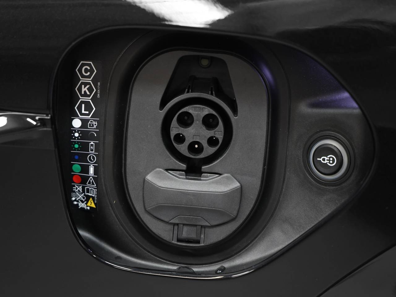 2026 Porsche Taycan Taycan 4 Black Edition