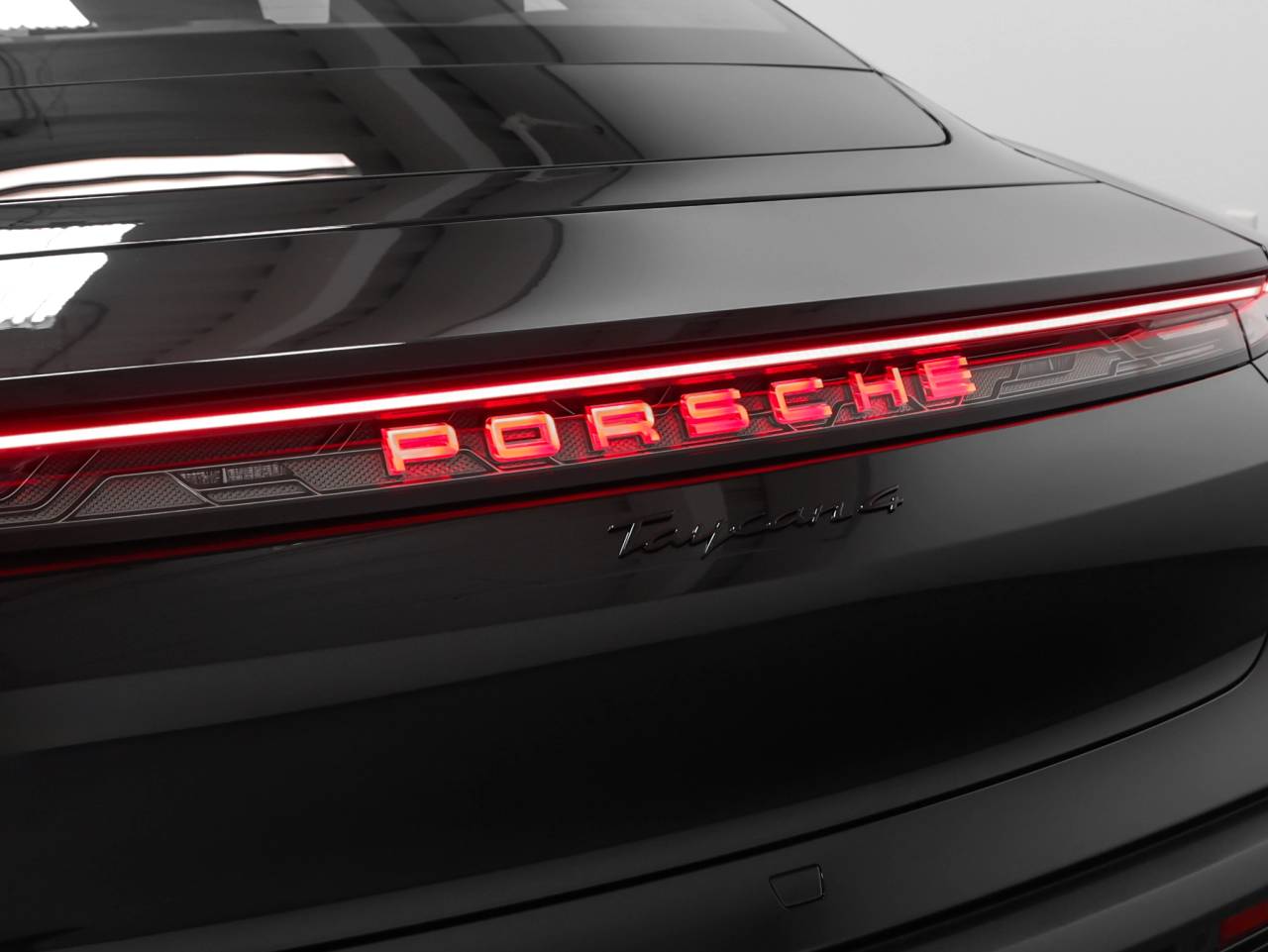 2026 Porsche Taycan Taycan 4 Black Edition