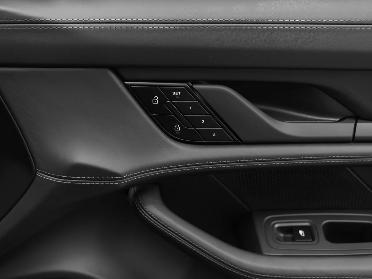 2026 Porsche Taycan Taycan 4 Black Edition