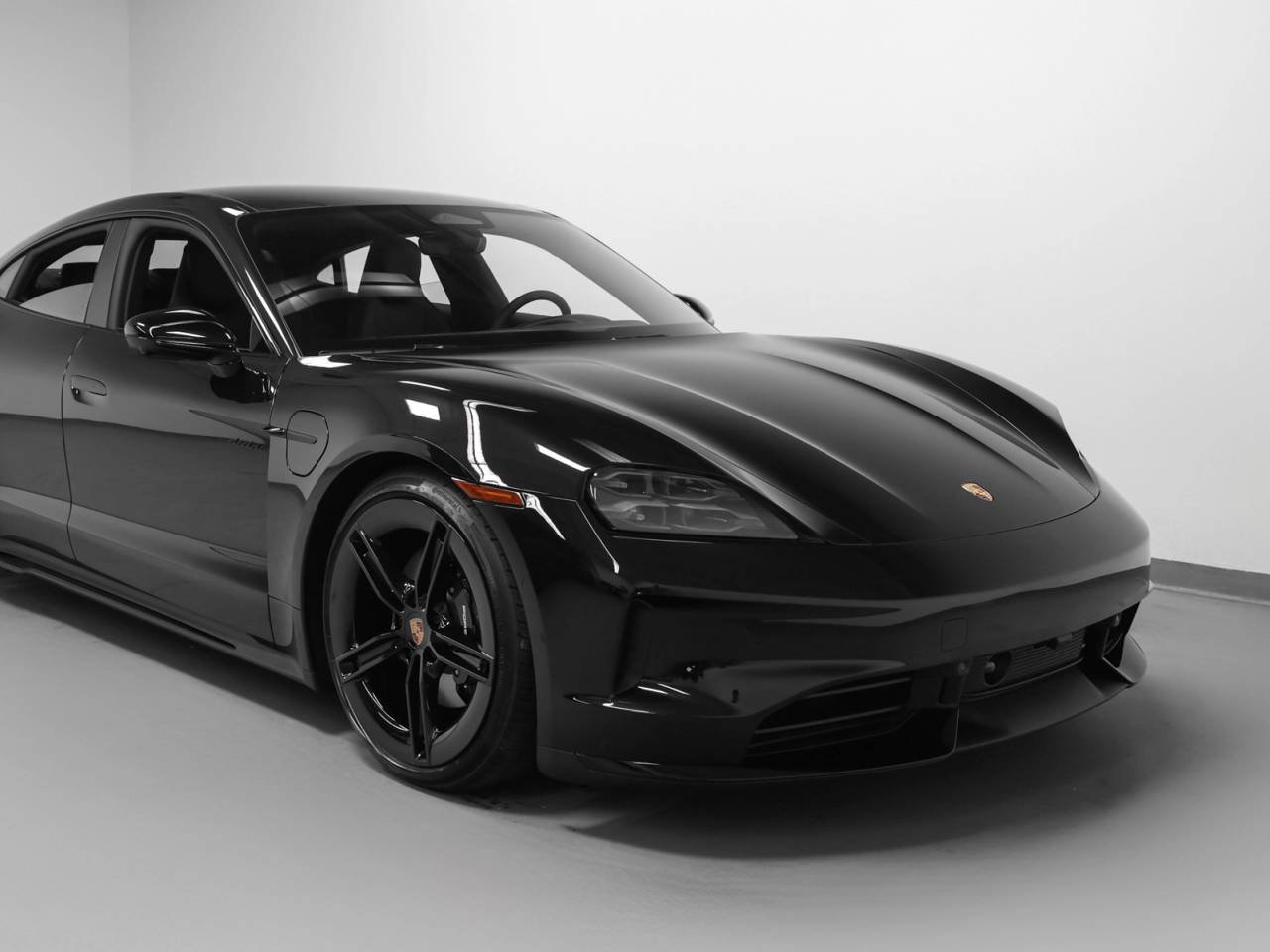 2026 Porsche Taycan Taycan 4 Black Edition