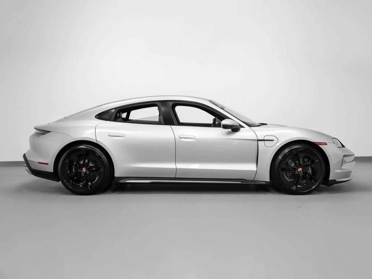 2025 Porsche Taycan Taycan 4