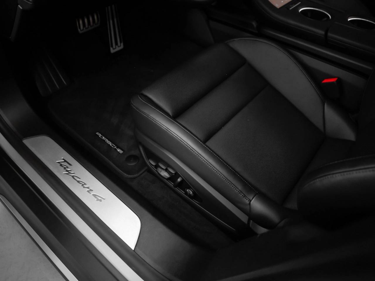 2025 Porsche Taycan Taycan 4