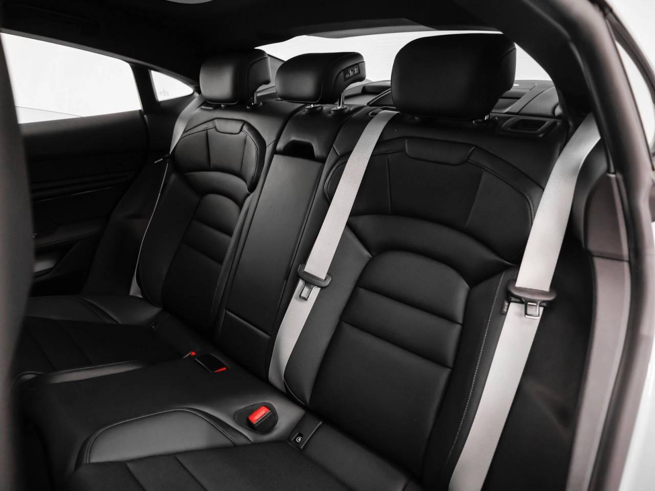 2025 Porsche Taycan Taycan 4