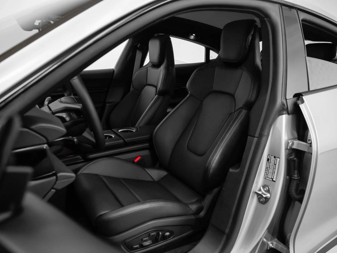 2025 Porsche Taycan Taycan 4