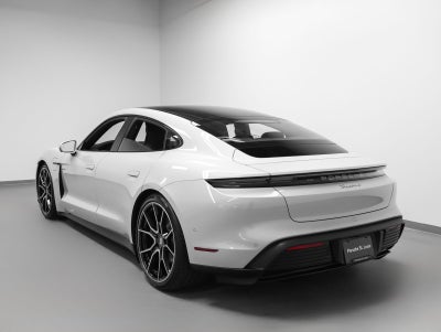 2026 Porsche Taycan 4