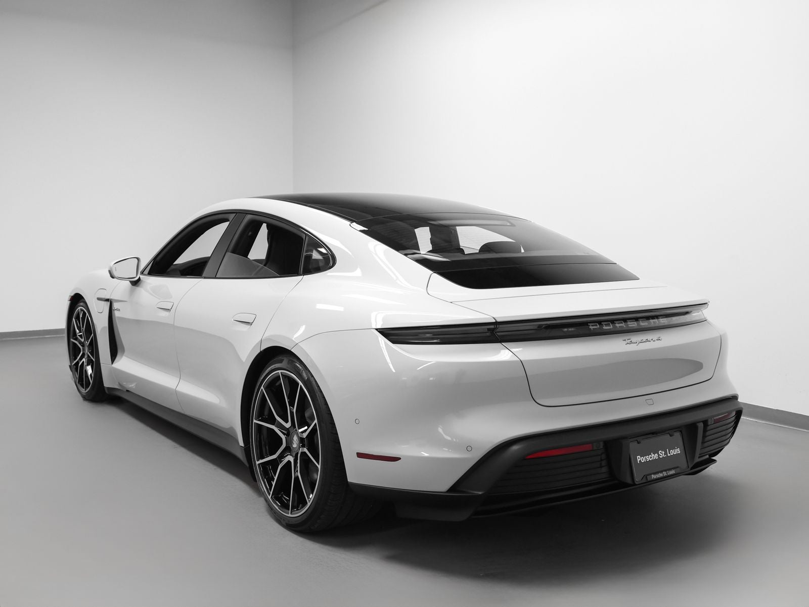 2026 Porsche Taycan 4