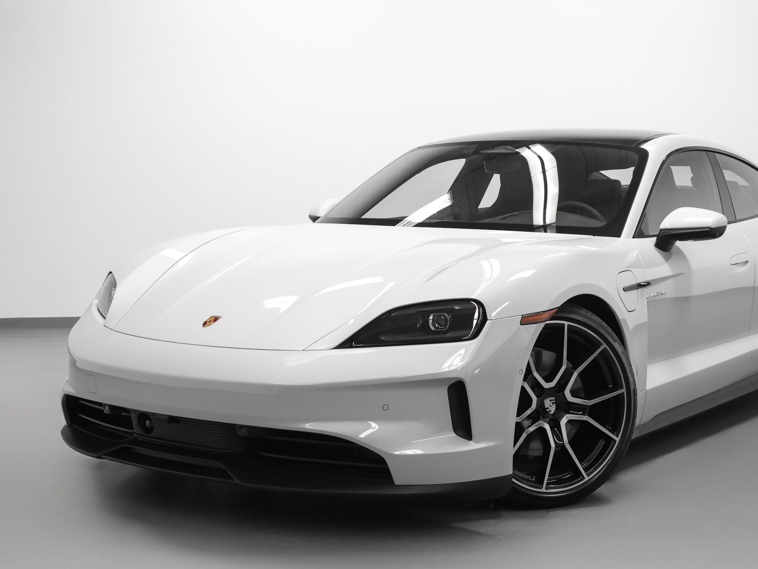 2026 Porsche Taycan 4