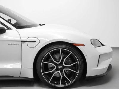 2026 Porsche Taycan 4