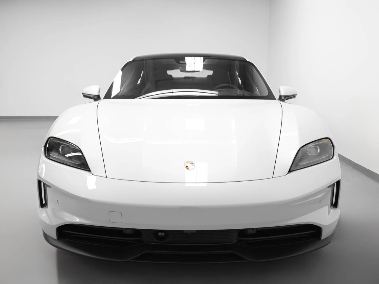 2026 Porsche Taycan 4