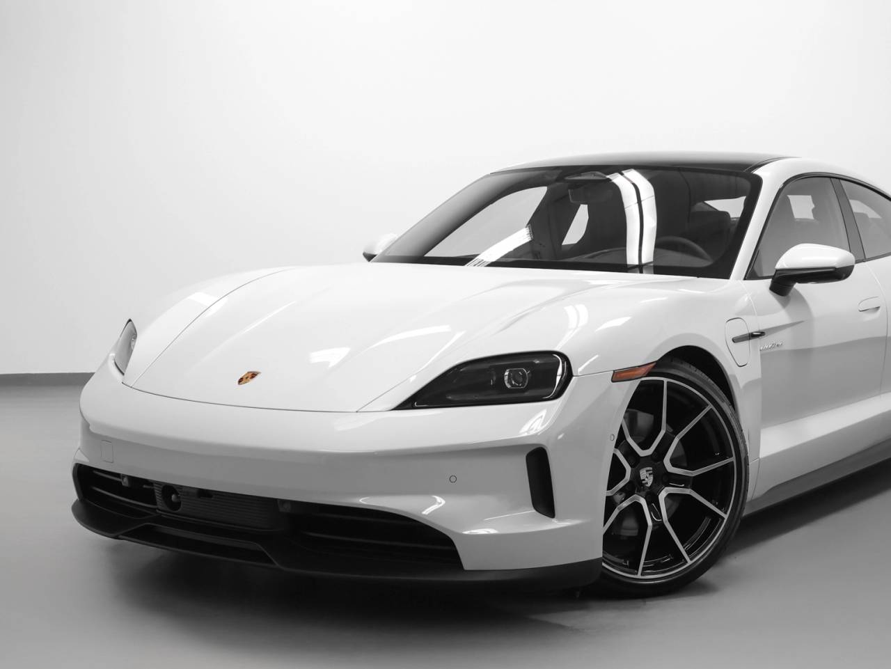 2026 Porsche Taycan 4