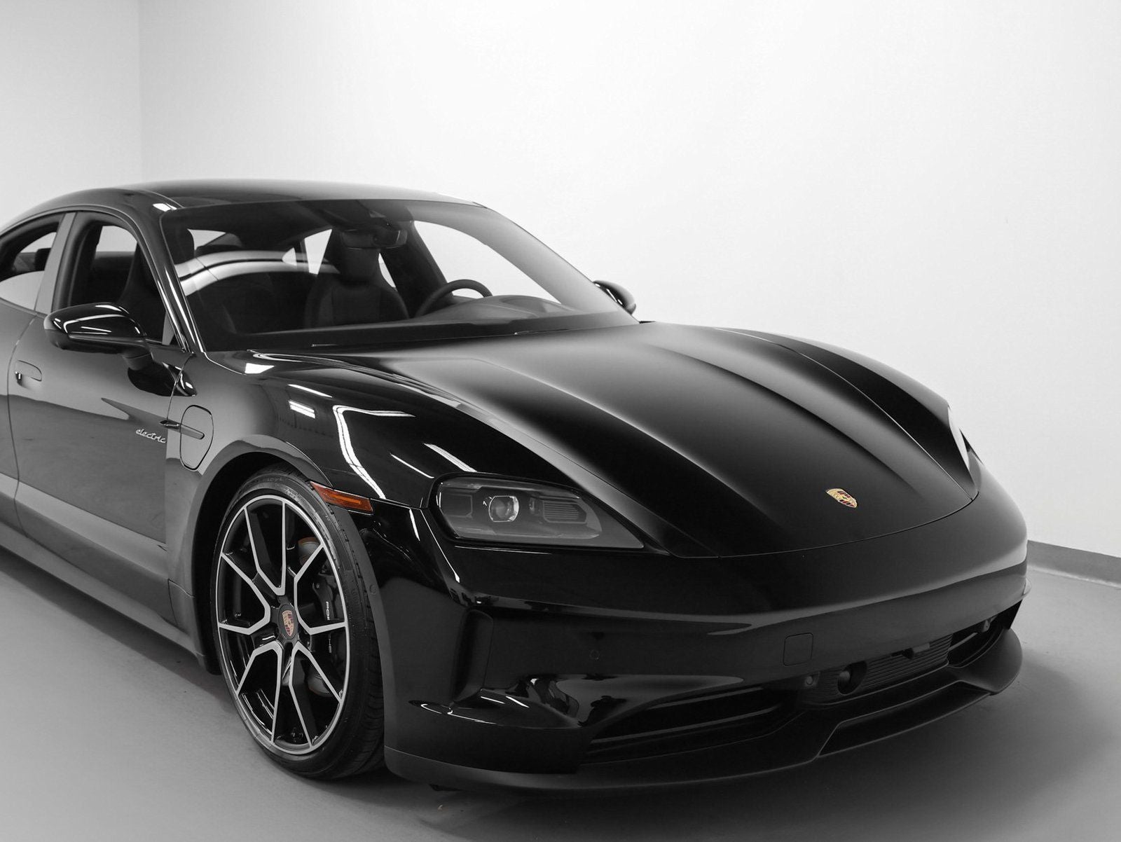 2025 Porsche Taycan Taycan 4