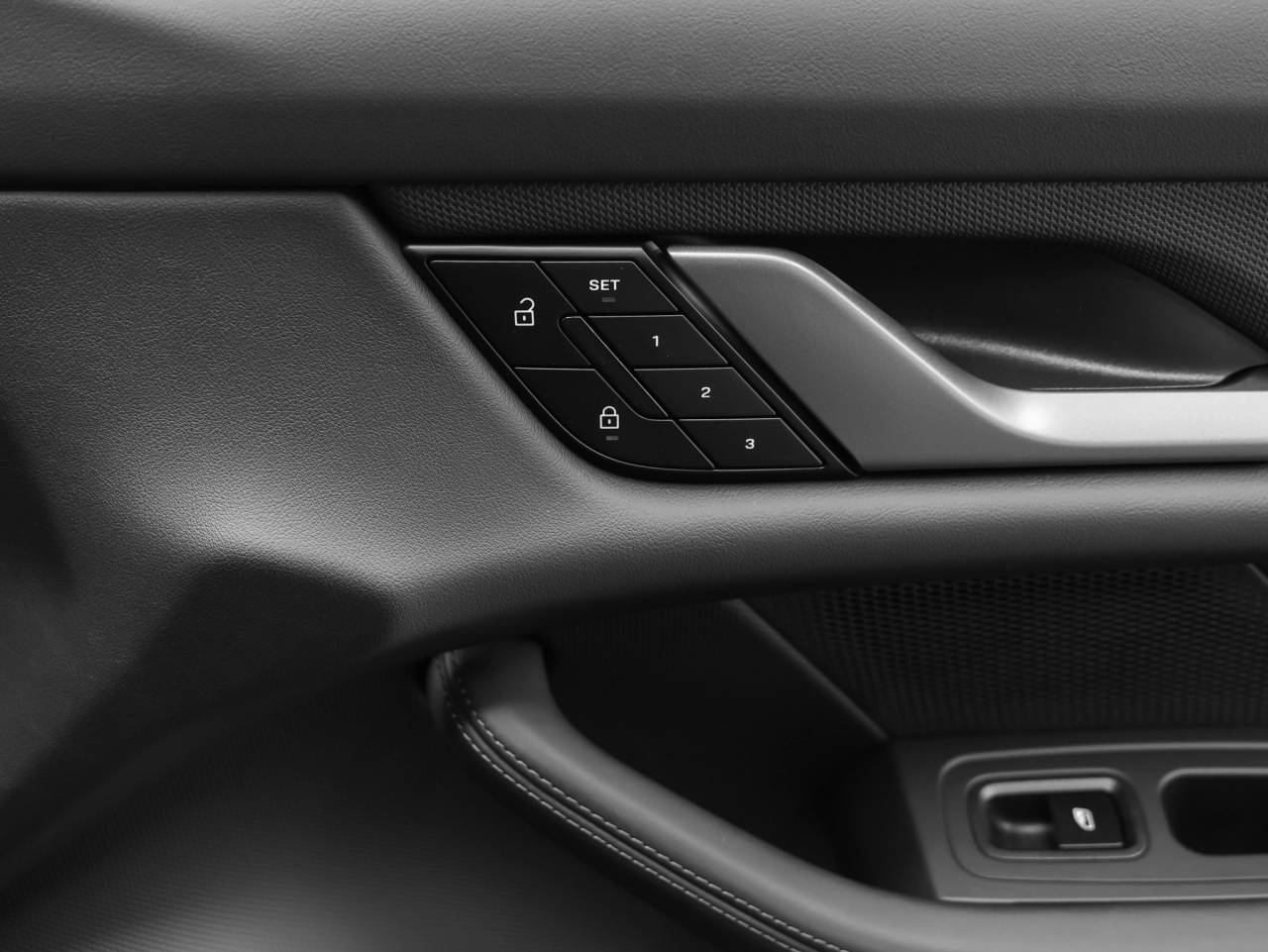 2025 Porsche Taycan Taycan 4