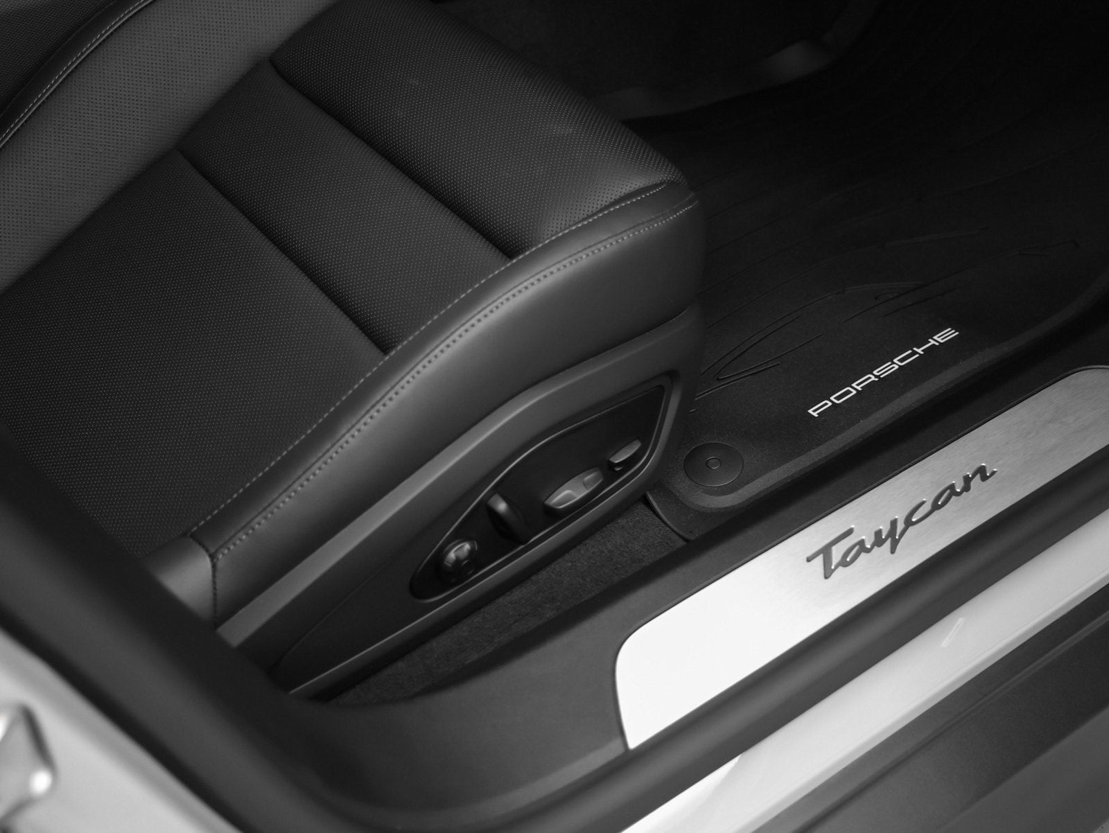 2025 Porsche Taycan Performance Battery Plus