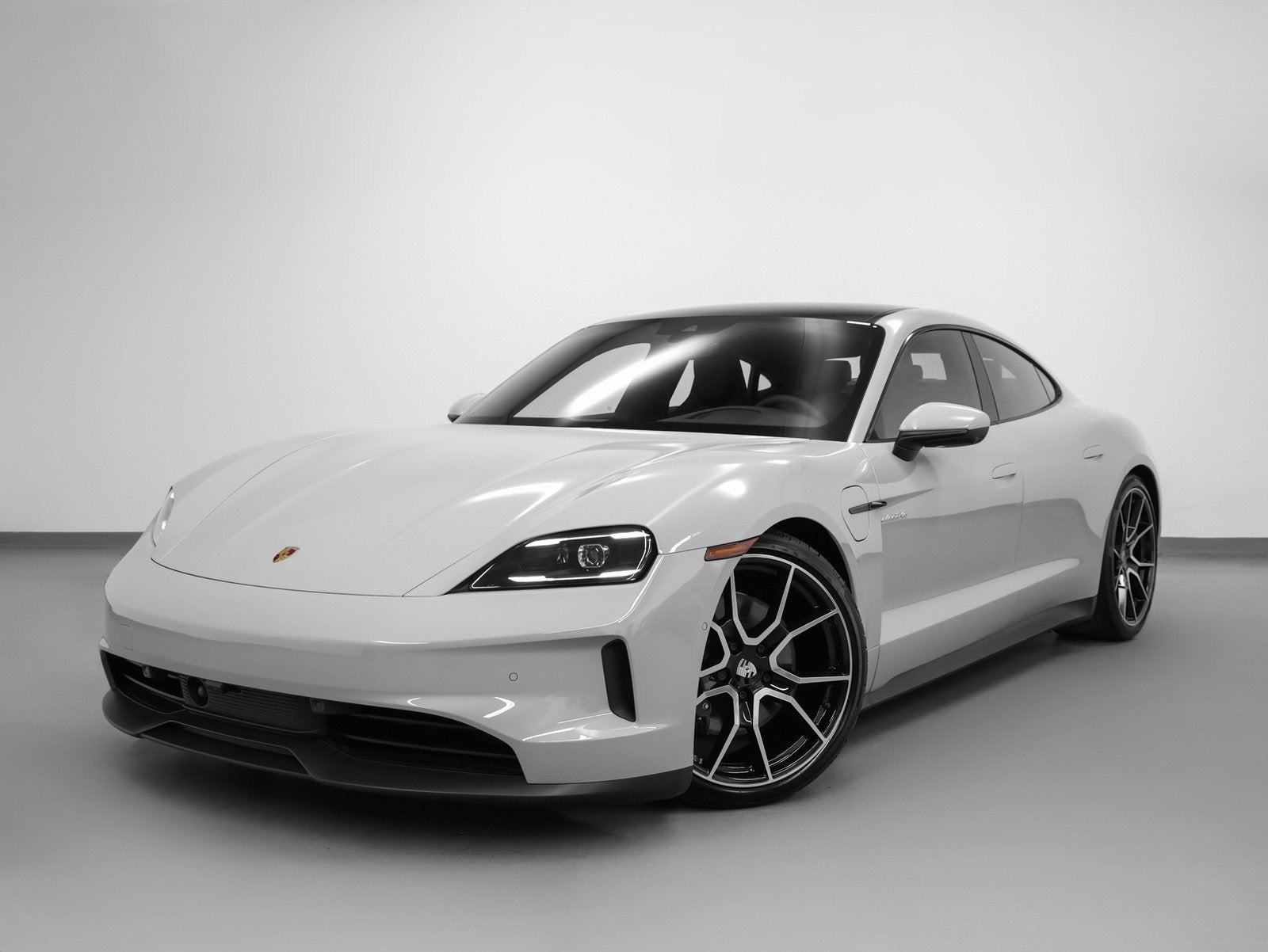 2025 Porsche Taycan Performance Battery Plus