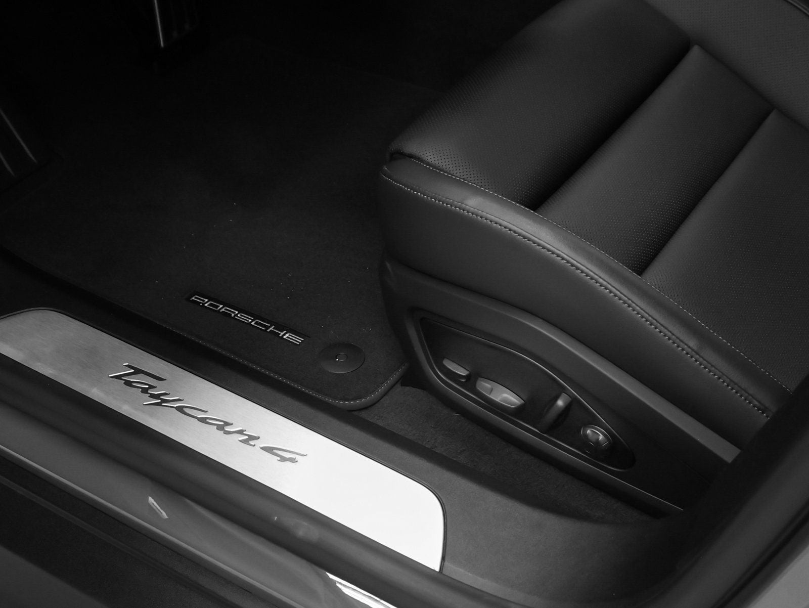 2025 Porsche Taycan Taycan 4