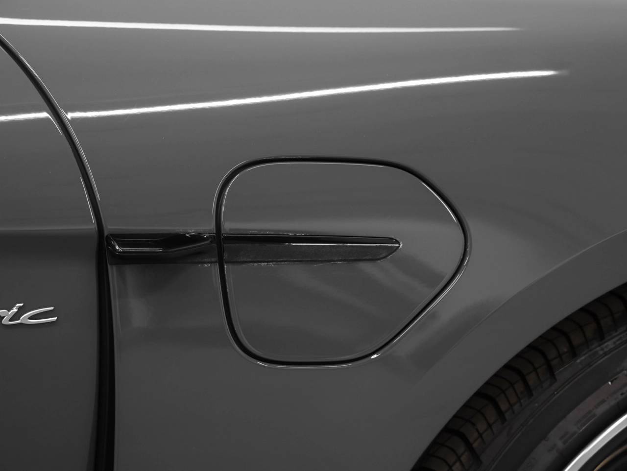 2025 Porsche Taycan Taycan 4