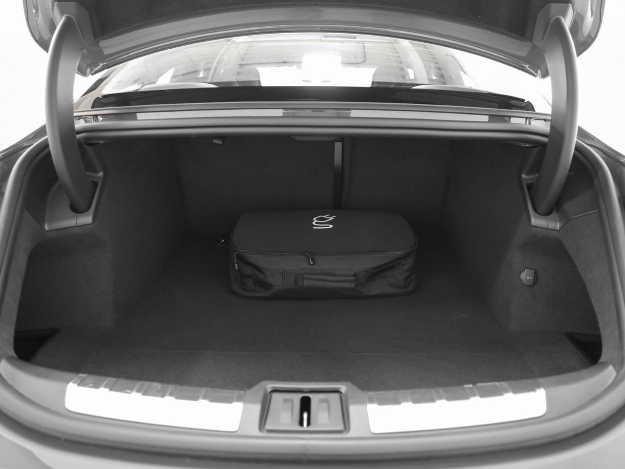 2025 Porsche Taycan Taycan 4