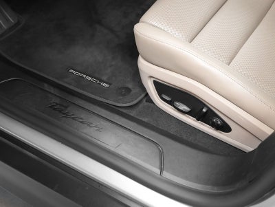 2021 Porsche Taycan Base