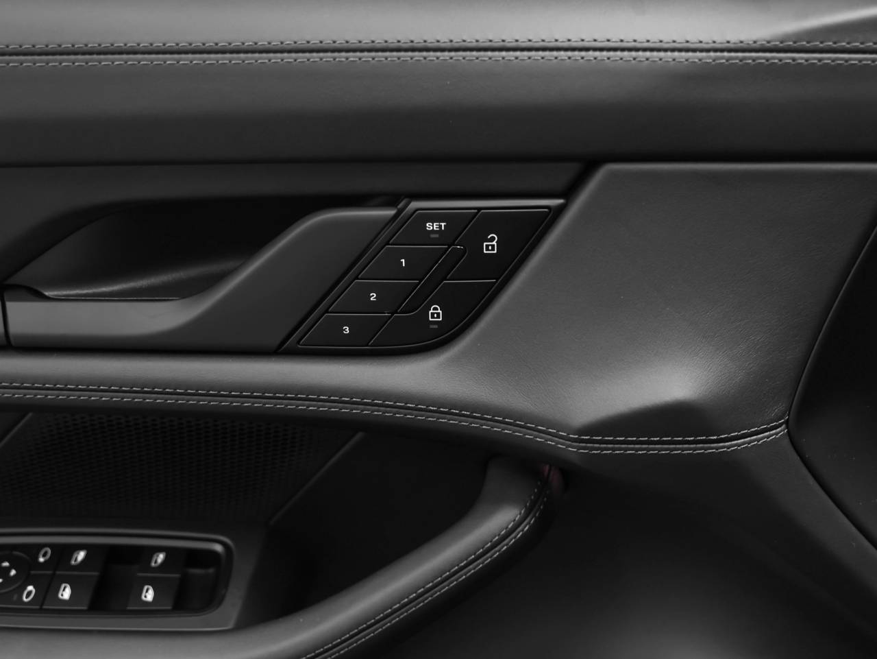 2026 Porsche Taycan Taycan 4 Black Edition