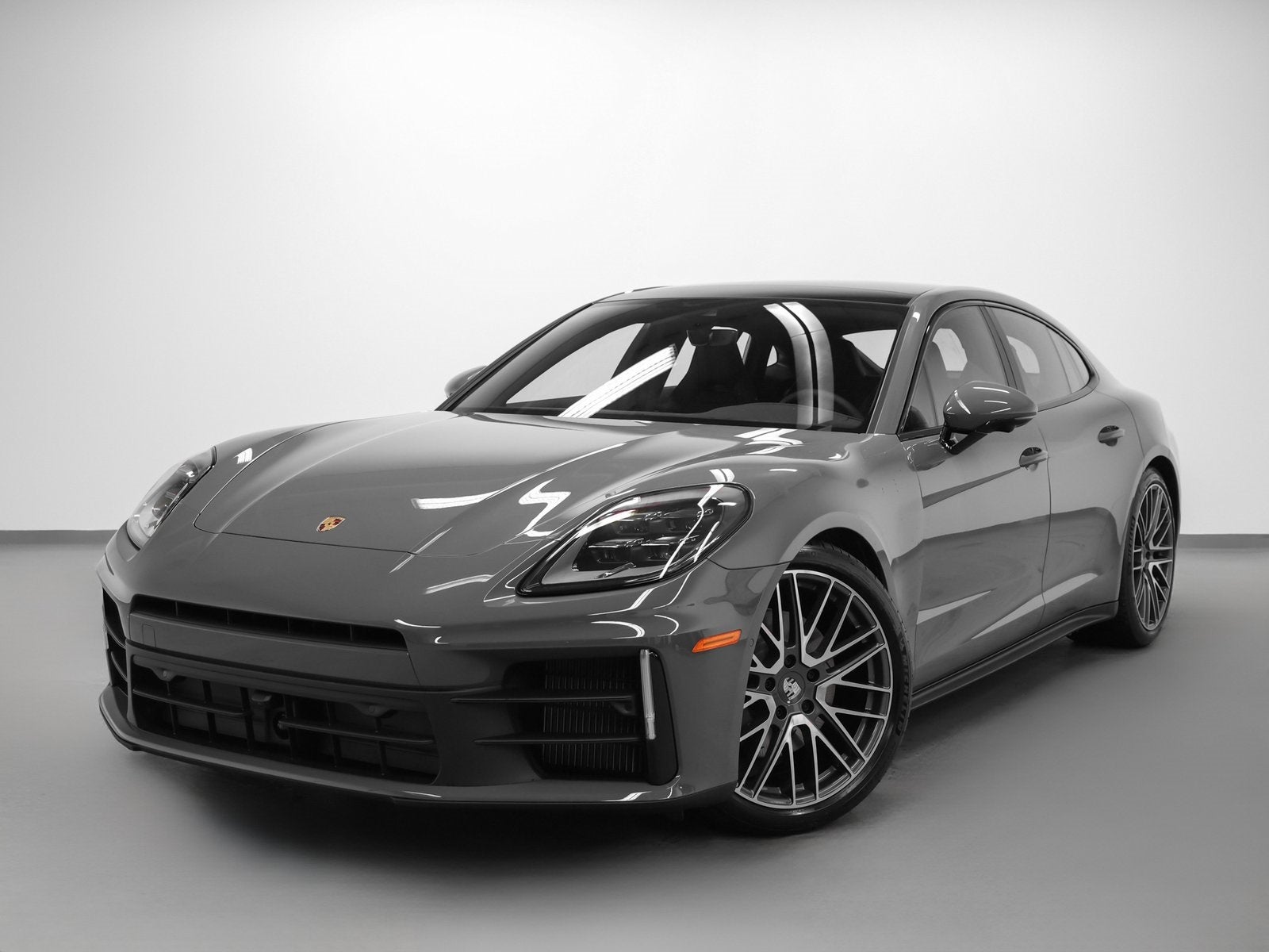2026 Porsche Panamera 4