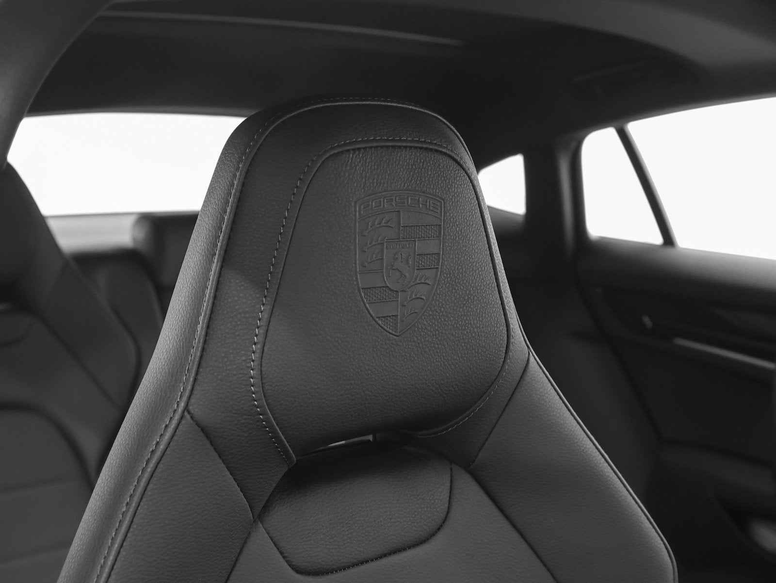 2026 Porsche Panamera 4