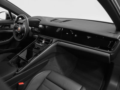 2026 Porsche Panamera 4