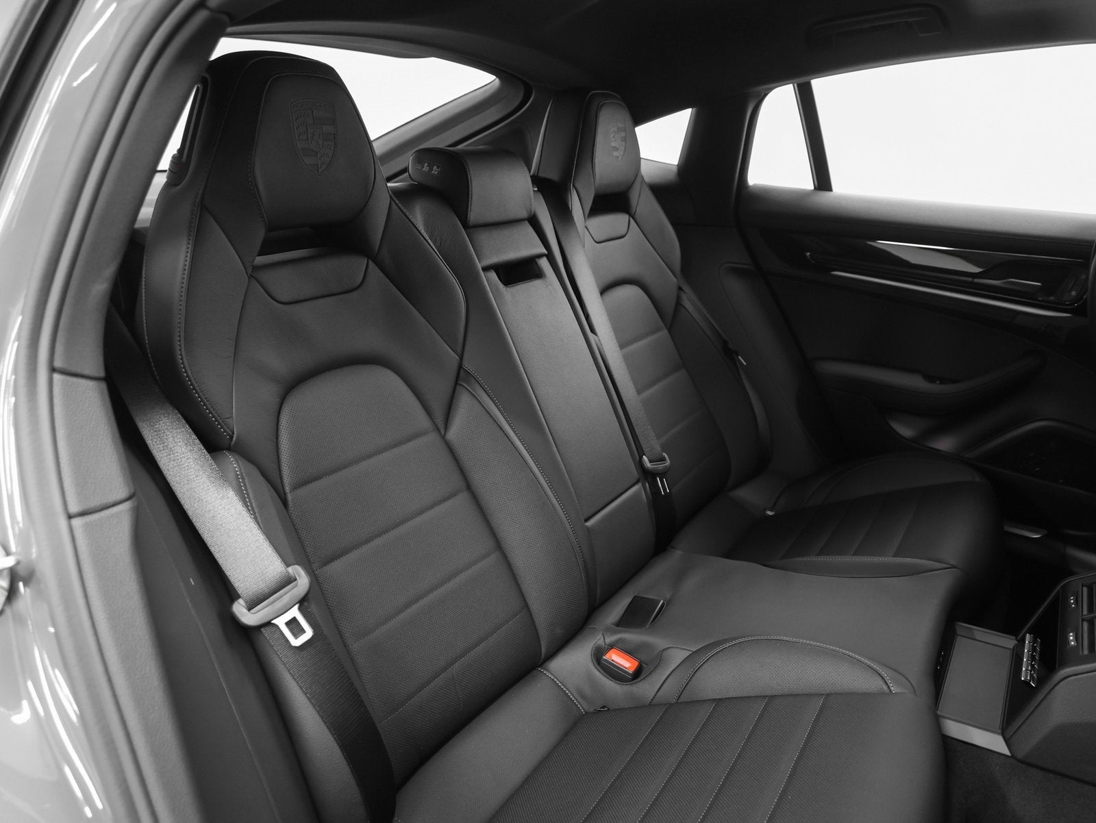 2026 Porsche Panamera 4