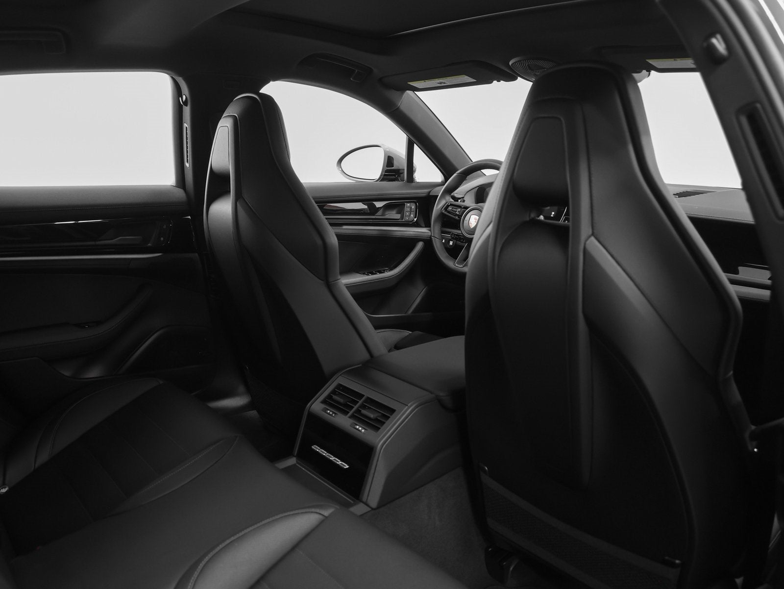 2026 Porsche Panamera 4