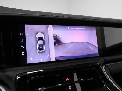 2026 Porsche Panamera 4