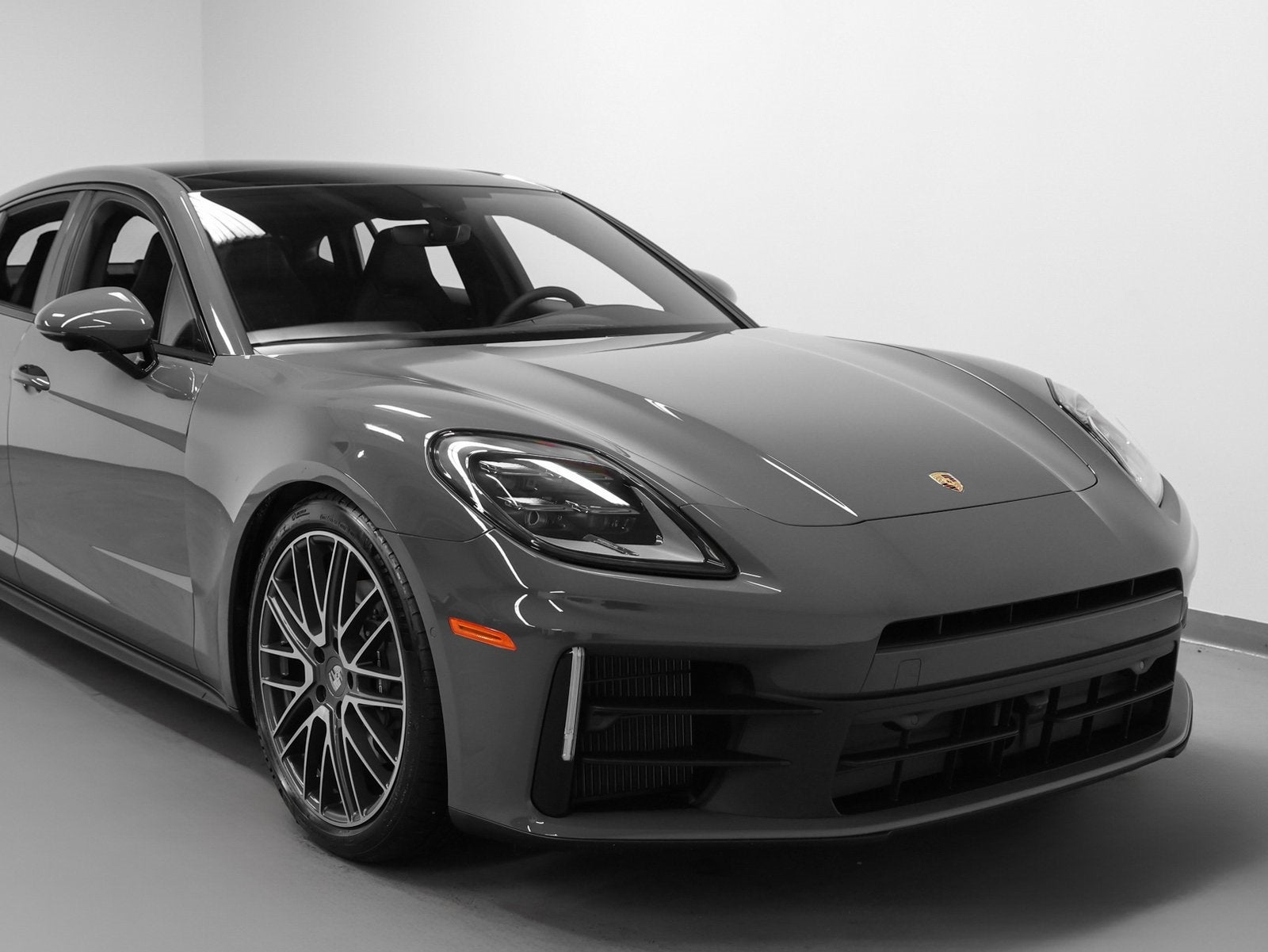 2026 Porsche Panamera 4